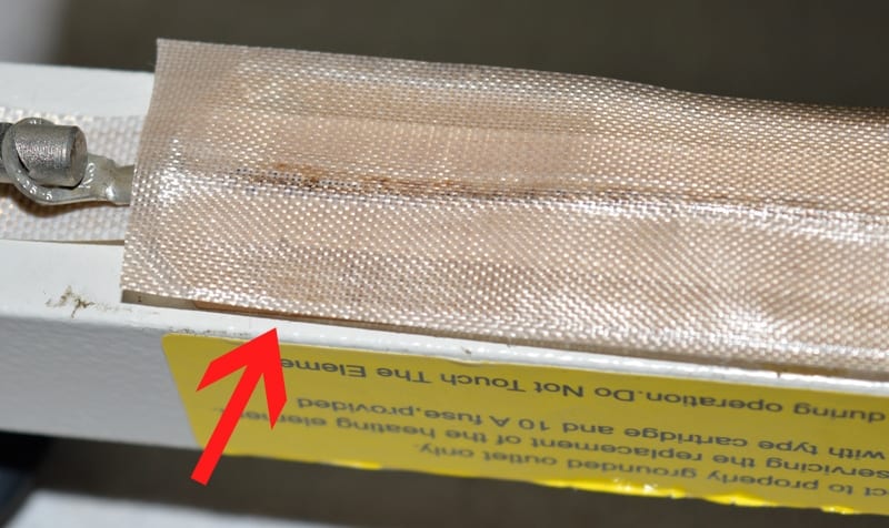 dây ép bị đứt là hỏng hóc thường gặp nhất trên máy ép nhiệt túi nhựa