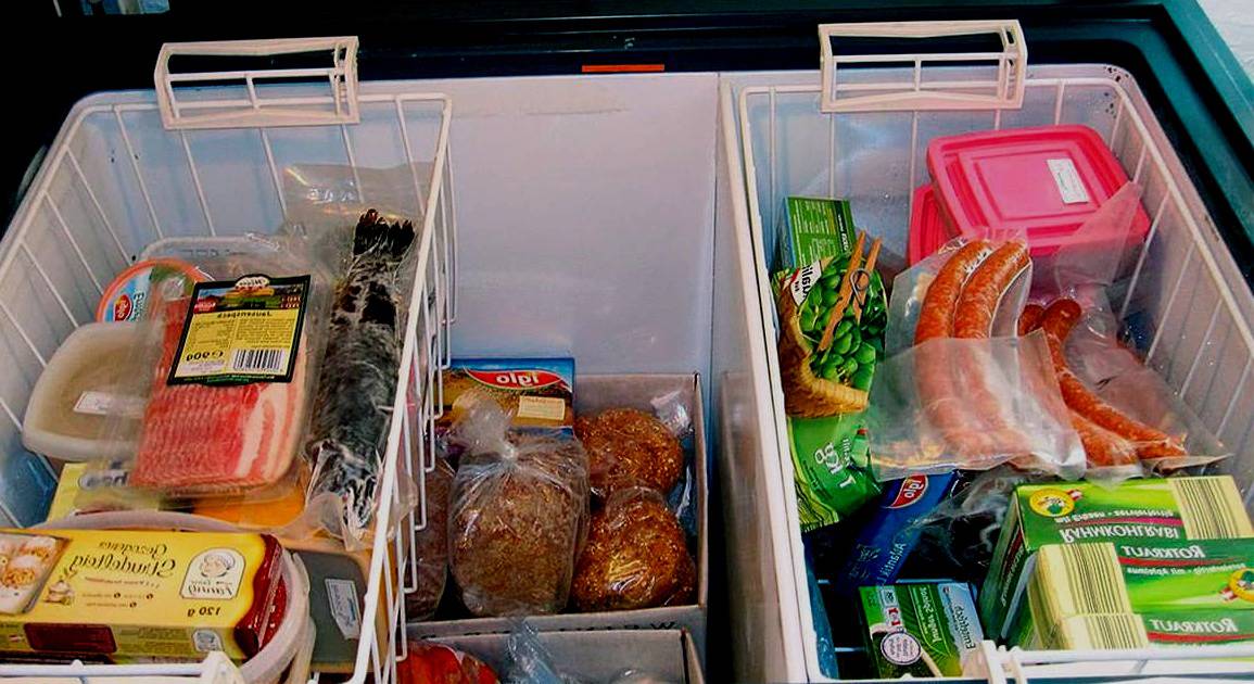 Sắp xếp các túi thực phẩm ngay ngắn sẽ tăng tối đa diện tích cho tủ đông
